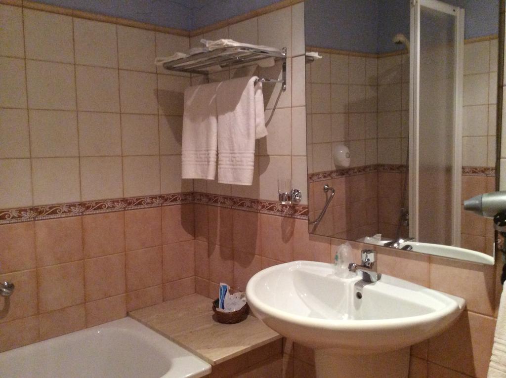 Hotel La Ribera Ribera de Cardós Pokoj fotografie